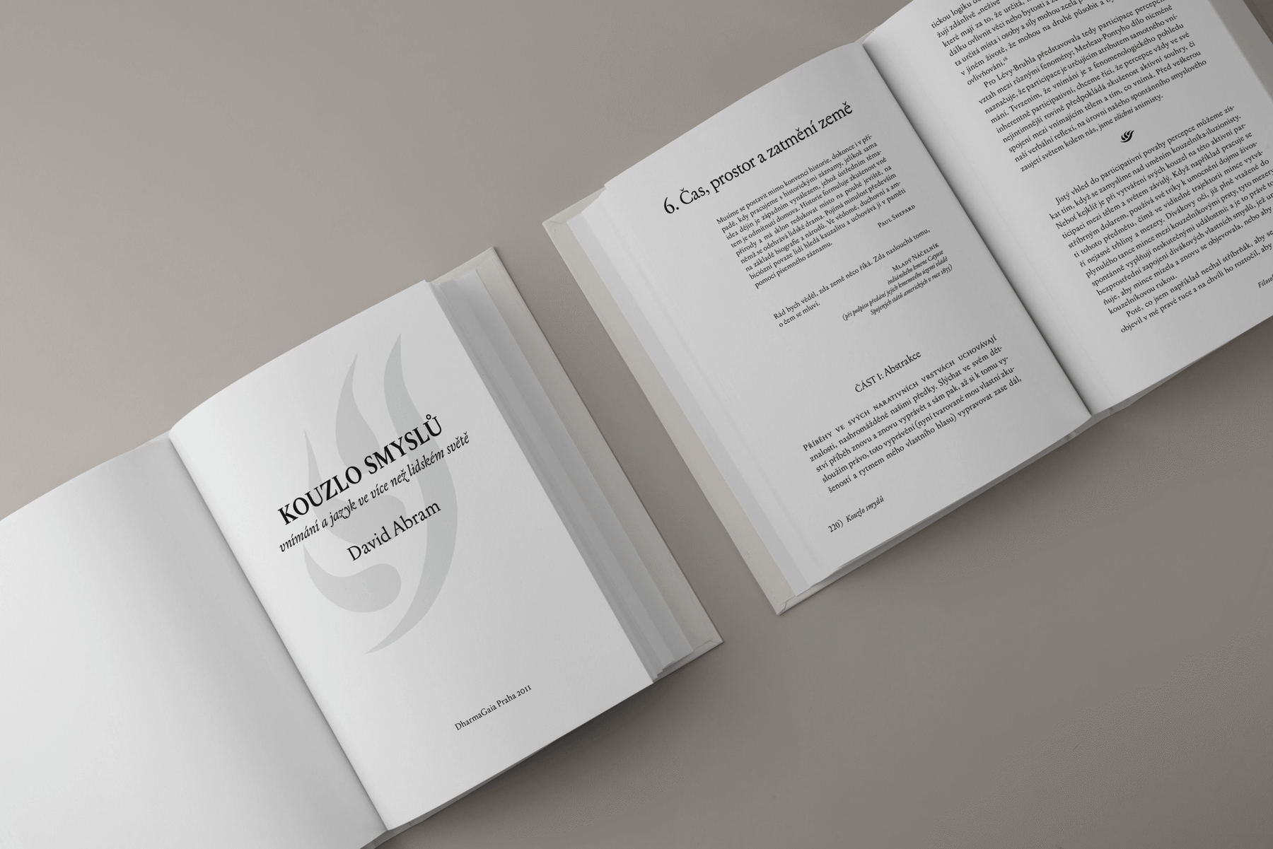 Dvoustrana z knihy Kouzko smyslů